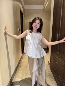 斯卡蒂打褶天絲上衣  2色（現貨）