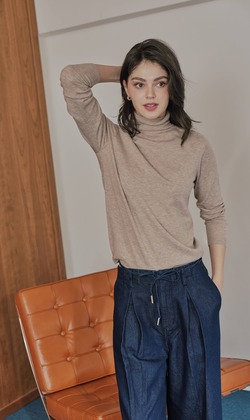 柔柔小綿羊高領長Ｔ  12色（現貨）