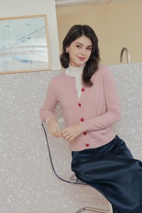 紅色愛心釦針織外套 4色（現貨）