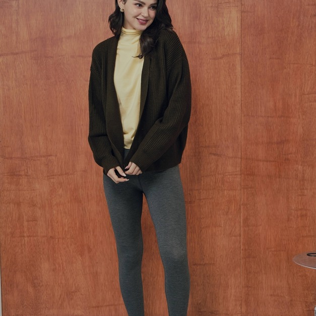 老錢深V慵懶罩衫毛衣 4色（現貨）