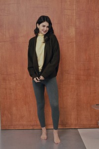 老錢深V慵懶罩衫毛衣 4色（只剩墨綠現貨）