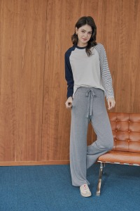 深藍袖棒球長Ｔ（現貨）