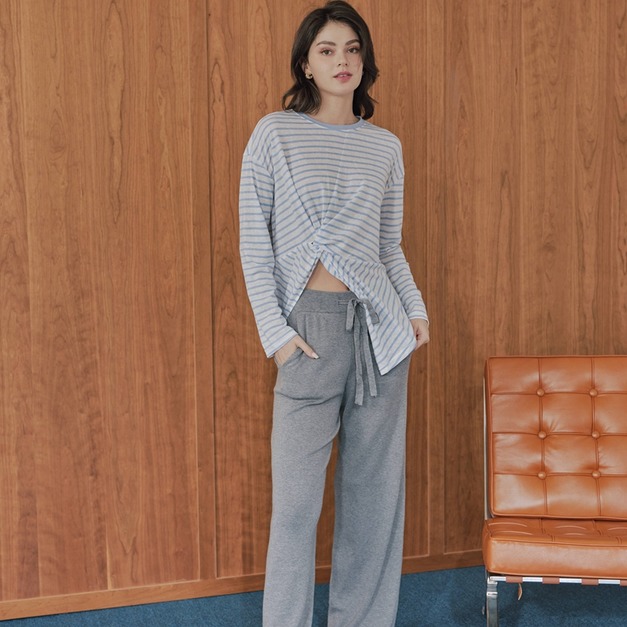 淺藍橫條Ｔ（現貨）