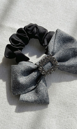 ｜髮繩｜依然 • 灰色蝴蝶結 大腸圈髮圈髮飾 單只販售