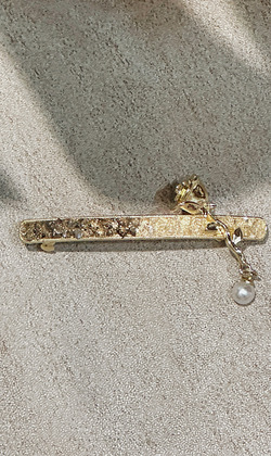 ｜彈簧夾｜露珠 • 水晶撞色珍珠玫瑰一字 髮夾邊夾髮飾 單只販售