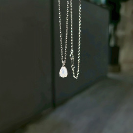 ｜純銀項鍊｜漫天 &bull; 粉色水滴 毛衣鏈頸鏈鎖骨鏈 單只販售