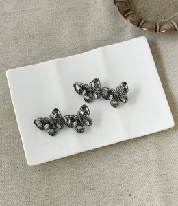 ｜壓夾｜微笑 ‧ 嗆黑水晶蝴蝶 邊夾瀏海夾 單只販售