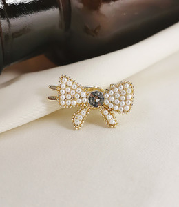 ｜鯊魚夾｜清清 ‧ 珍珠蝴蝶結 抓夾瀏海夾盤髮夾 單只販售 小小抓夾