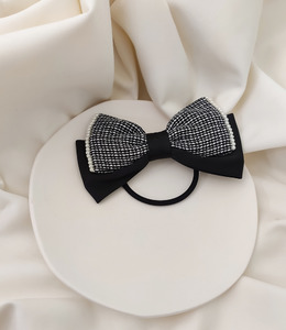 ｜髮圈｜珍珠千鳥格蝴蝶結 髮圈髮繩大腸圈 單隻販售 (小香風)