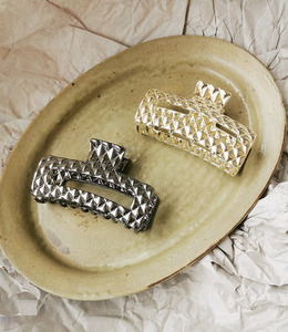 ｜鯊魚夾｜幻想魔術 ‧ 菱格紋小香風金屬方形 髮夾髮飾 單隻販售