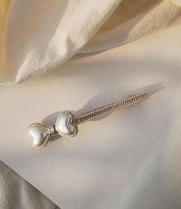 ｜彈簧夾｜菲歐拉 ‧  長型愛心珍珠蝴蝶結 髮夾髮飾 單隻販售