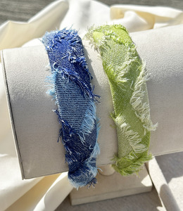 ｜髮箍｜輕輕 &bull; 牛仔 髮夾髮飾邊夾壓夾彈簧夾鯊魚夾飾品