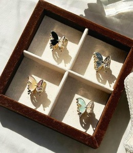 ｜鯊魚夾｜期待 &bull; 簡約線條蝴蝶結 髮夾邊夾瀏海夾髮飾 單只販售