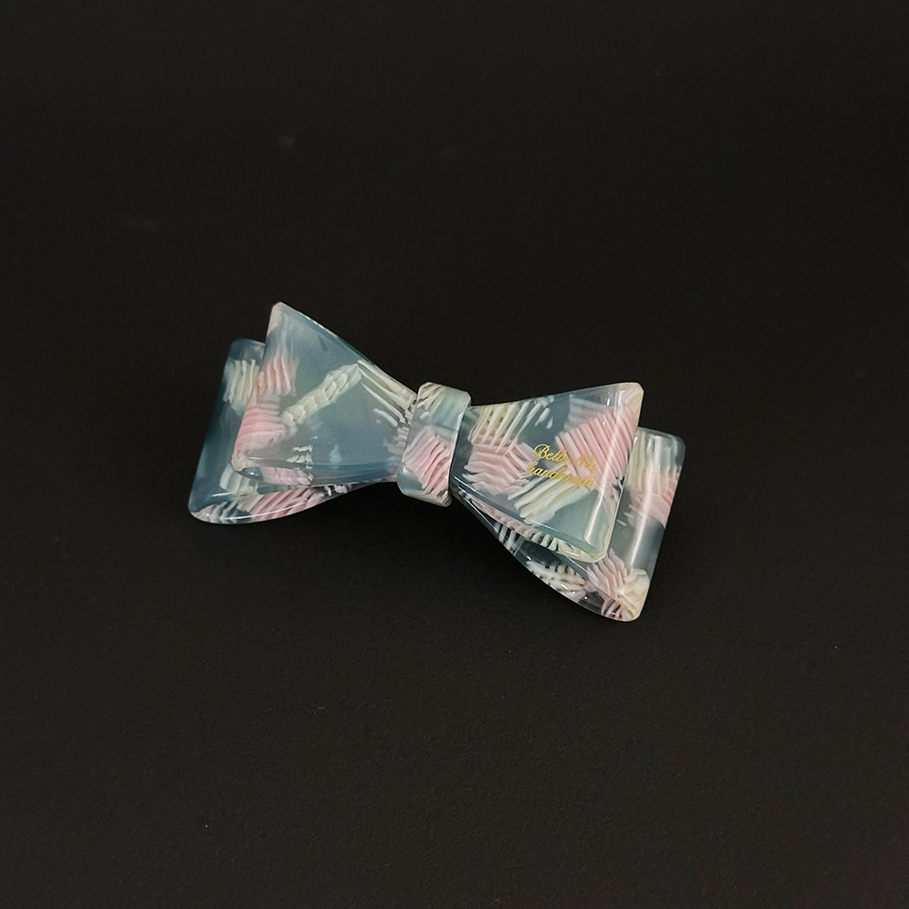 ｜彈簧夾｜清透 • 壓克力雙層蝴蝶結 髮夾劉海夾邊夾髮飾 單支販售_0d3cf23500e949bc5e38e70061d381e6.jpg