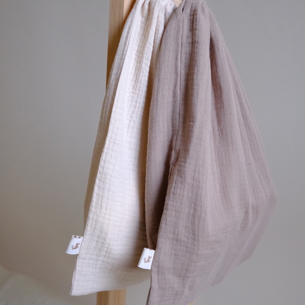 Nihao deer | 棉柔紗布束口袋(摩卡棕/奶油米)