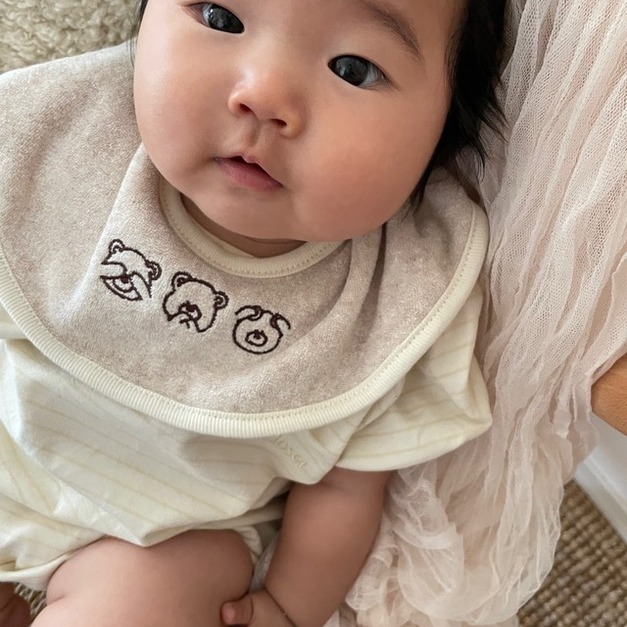 【預購】ammu | hey kuma 圍兜兜 (2色)