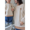 【預購】ammu | hey! kuma 條紋刺繡寬鬆上衣 (蜂蜜千層) *adult!_2