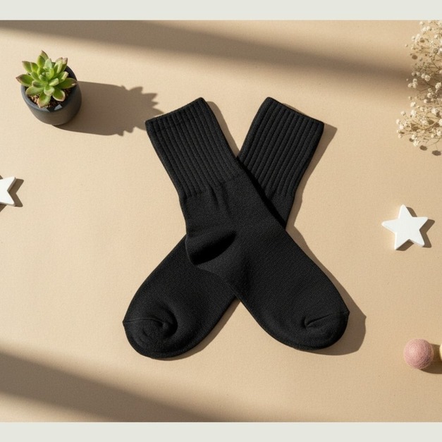 S53 素色中筒襪(黑)