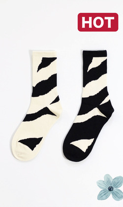 斑斑愛白白 | 中筒襪