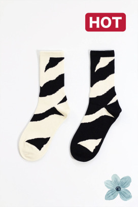 斑斑愛白白 | 中筒襪