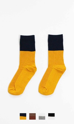 茶與油 | 中筒襪 四色售