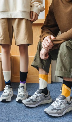 切割的月夜 兩款售 | 中筒襪