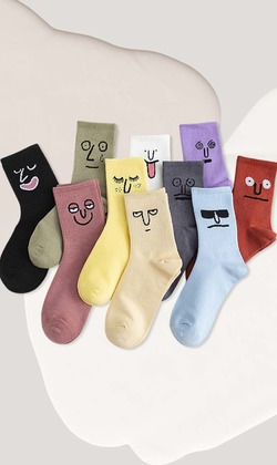 (售完)一天換一個心情 十入組 | 中筒襪