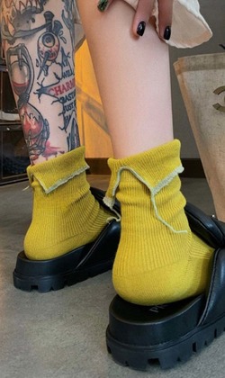 (售完)不經意的率性 六入組 | 中筒襪