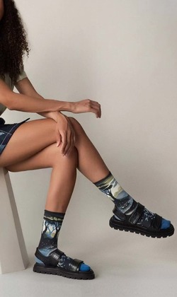 末日的時候我只有一個人 三入組 | 長襪