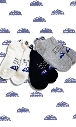 我想爬山 三入組 | 短襪