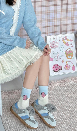 粉貓 四入組 | 中筒襪