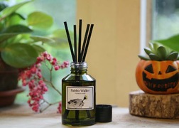 土撥鼠的春天-精油擴香瓶 (黃花小蒼蘭)