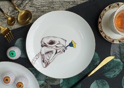 警世系列 - Groundhog 土撥鼠的骨骼20cm 金邊骨瓷餐盤(會員優惠中)