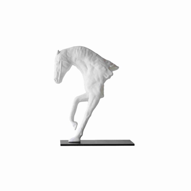 半身馬雕塑
