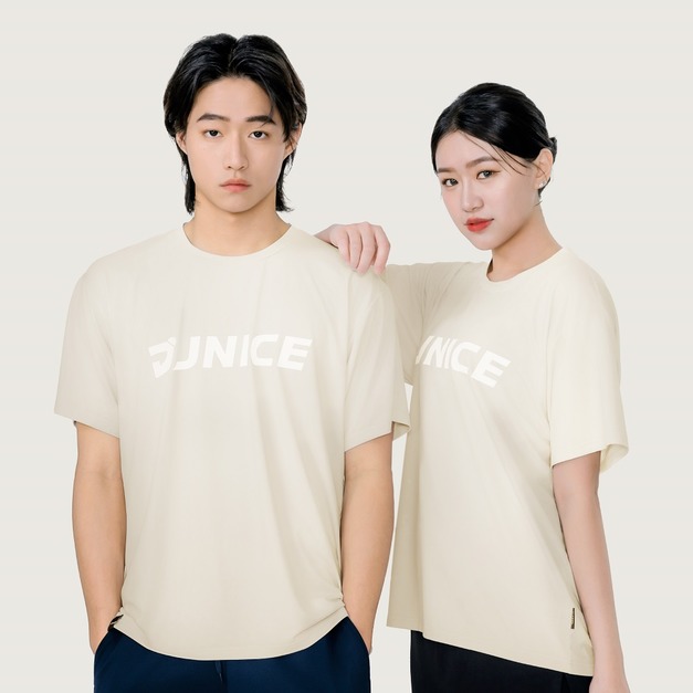 LOGO訓練圓領短TEE-奶油白