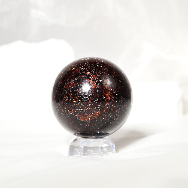 健康守護 | 石榴石雲母球 (特殊)5.7cm