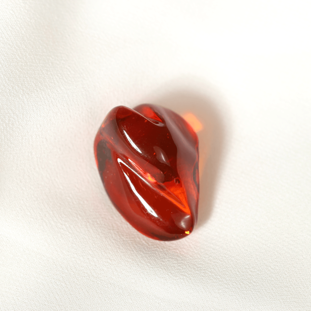 【頂級】黃金之島 | 蜜糖琥珀隨型 長2.6cm