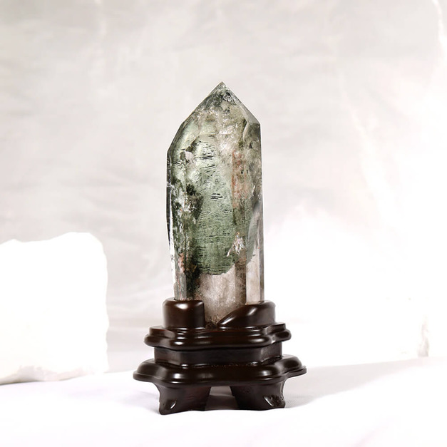 頂級綠幽靈晶柱 高15.1cm