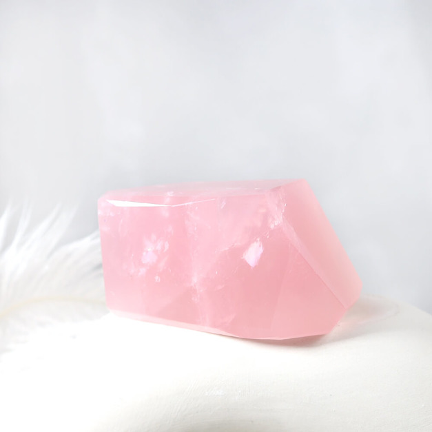 柔粉流雲 | 頂級隨型粉水晶 長5cm