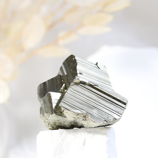 浮光耀金 | 黃鐵礦原礦 長6cm   