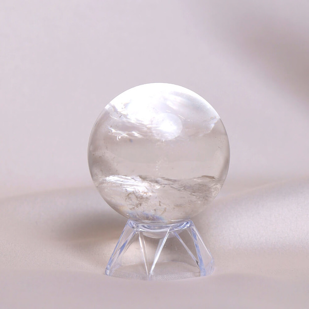 純白羽翼 | 頂級白水晶球 5.2cm