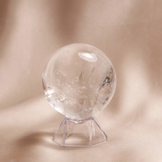 純白羽翼 | 頂級白水晶球 5.7cm