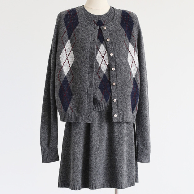 老倫敦菱格針織三件套組 