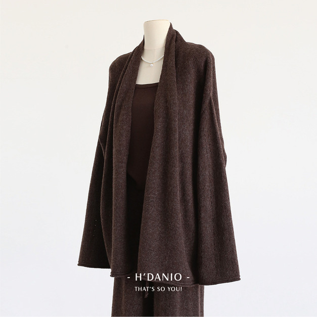 聖安娜羊毛混紡披肩式罩衫 3色