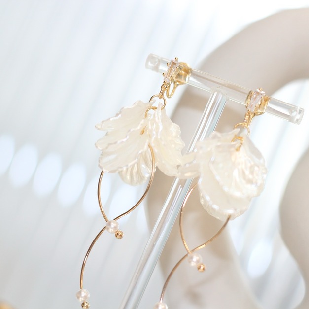 月光紡ぐ蔓 / Moonlit Vine