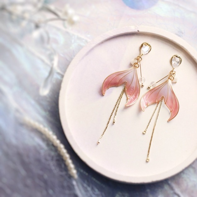 Aphrodite's Embrace | 阿佛洛狄蒂的擁抱