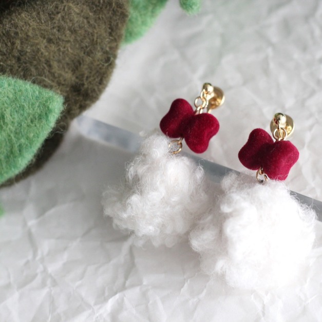 毛茸茸の耳環