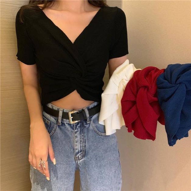 短版扭結上衣