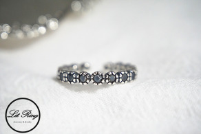 純銀復古圓形排鑽戒指( 1.6 ~ 1.8 )