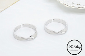 純銀簡約扭轉未來戒指 ( 1.6~1.8 )